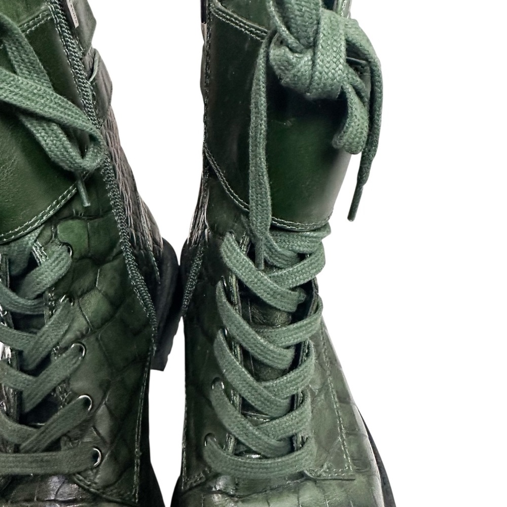 Vince Camuto textured leather combat boots Size 9M / EU 40 - Picture 4 of 8